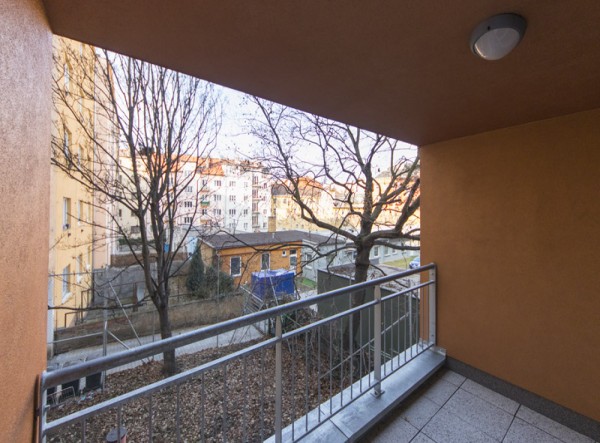 Квартира 2+кк 46м2 с лоджией в ЖК «Петроградский»