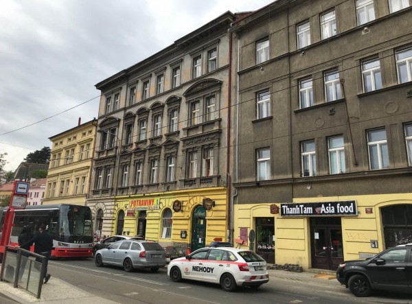 Отличная инвестиция в готовый бизнес - доходный дом в центре Праги